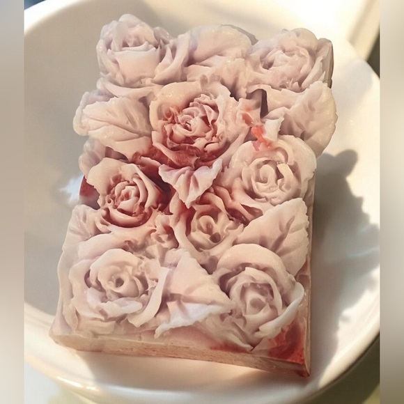 Cherry lavender scent 3D roses handmade soap 2x3in 4oz donkey milk & shea butter - Picture 2 of 3